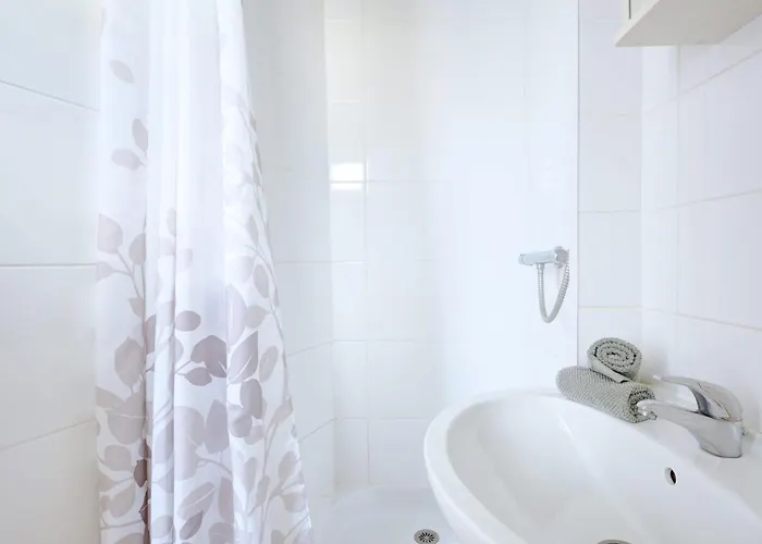 Serenty - Le Marais & Square Du Temple Parijs